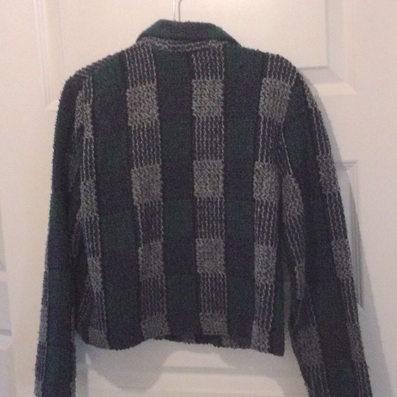 Fine Line Cropped Blazer - Picture 4 of 6